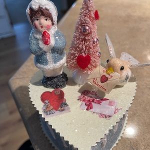 ITS A BOX!!! A wonderful decorated VALENTINE 💝 BOX!! Perfect for the SURPRISE!